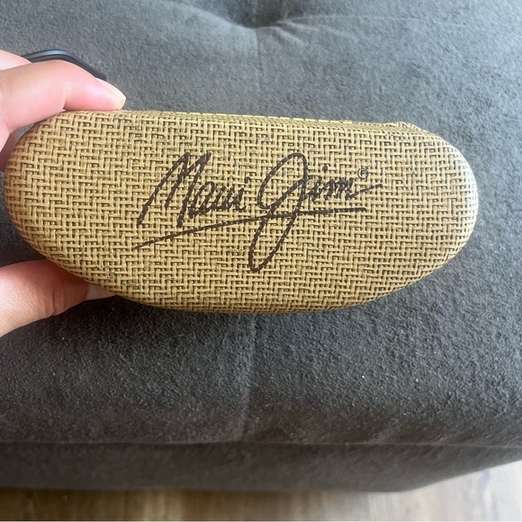 Maui Jim Ailana sunglasses with case - Picture 10 of 11